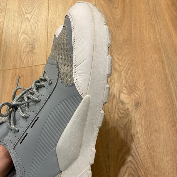 Puma sneakers - Picture 3 of 6